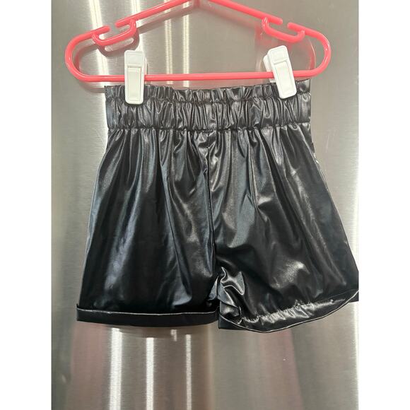 5/$15 Black Pleather Shorts - 5T - Picture 2 of 3